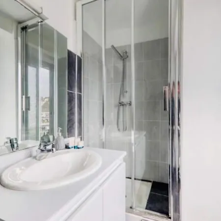 Apartment Proche Disneyland Face A La Gare Thorigny-sur-Marne