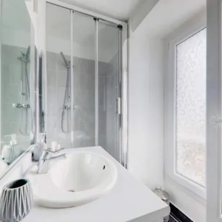 Apartment Proche Disneyland Face A La Gare Thorigny-sur-Marne