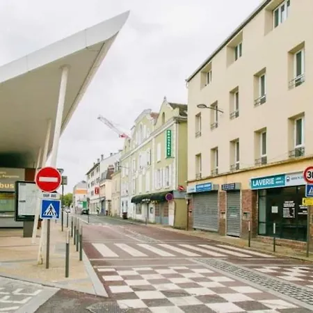 Apartment Proche Disneyland Face A La Gare Thorigny-sur-Marne